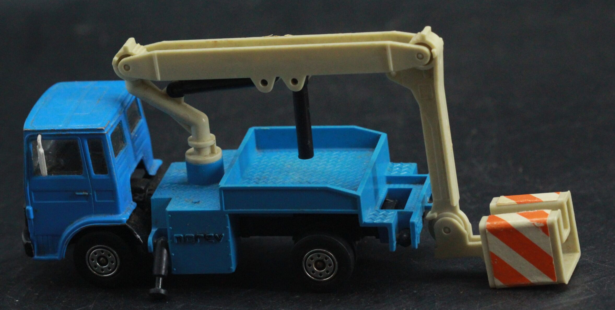 Old toy truck crane norev