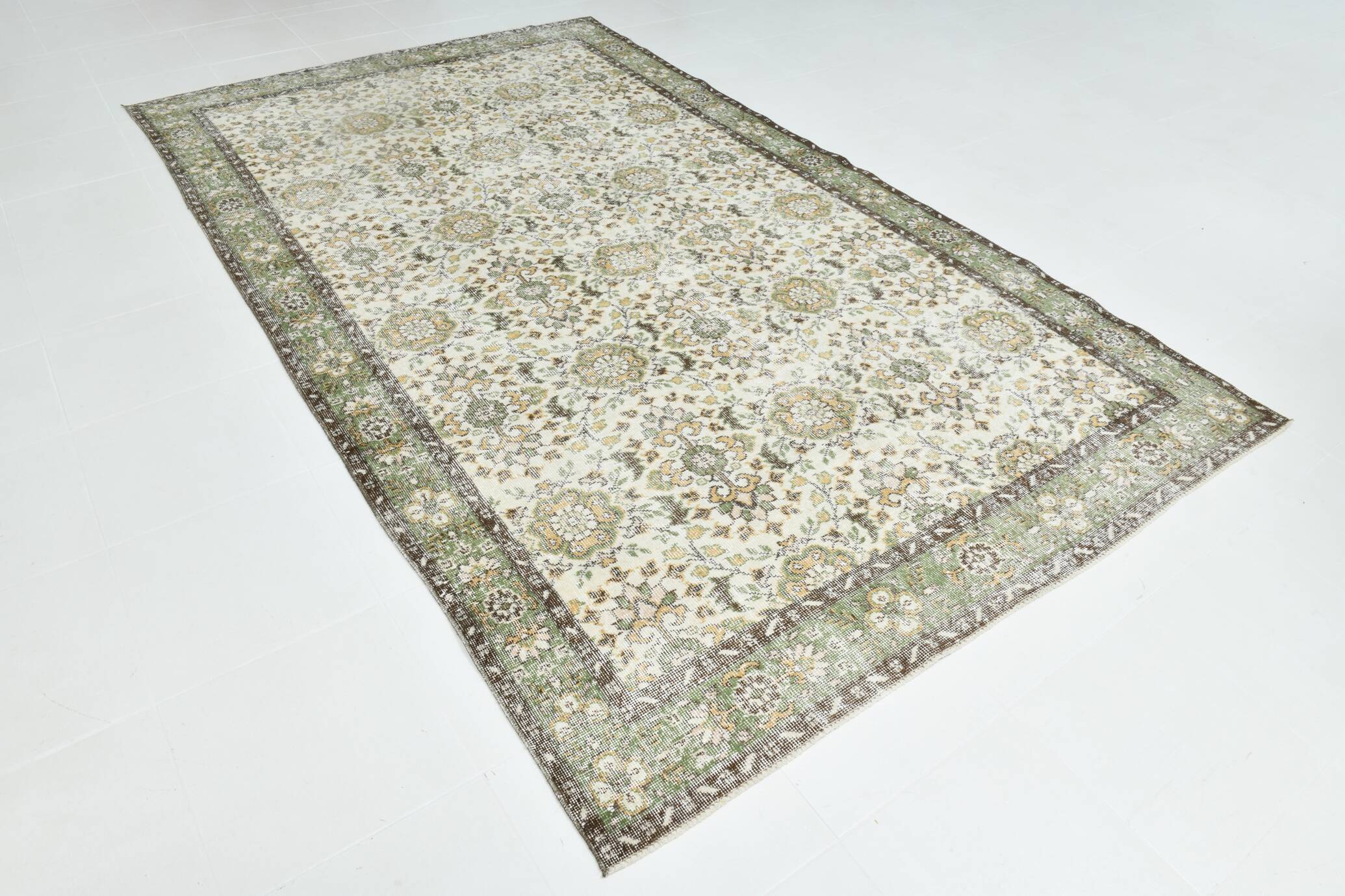 6x10 Brown & Beige Floral Pattern Vintage Rug, 196x325Cm