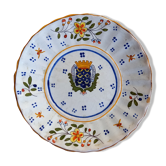 Assiette ancienne avec blason