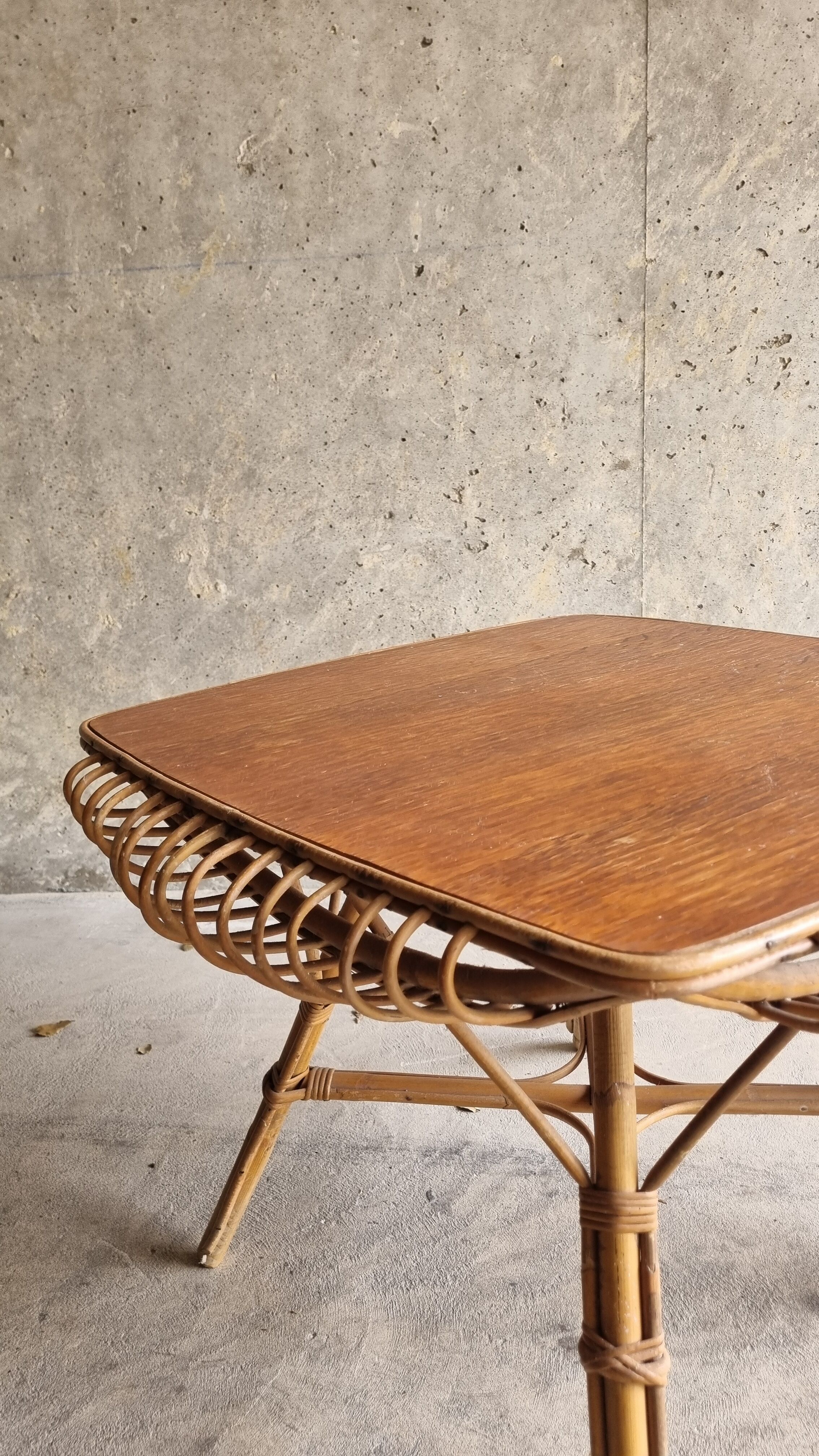 Table basse en rotin, années 70