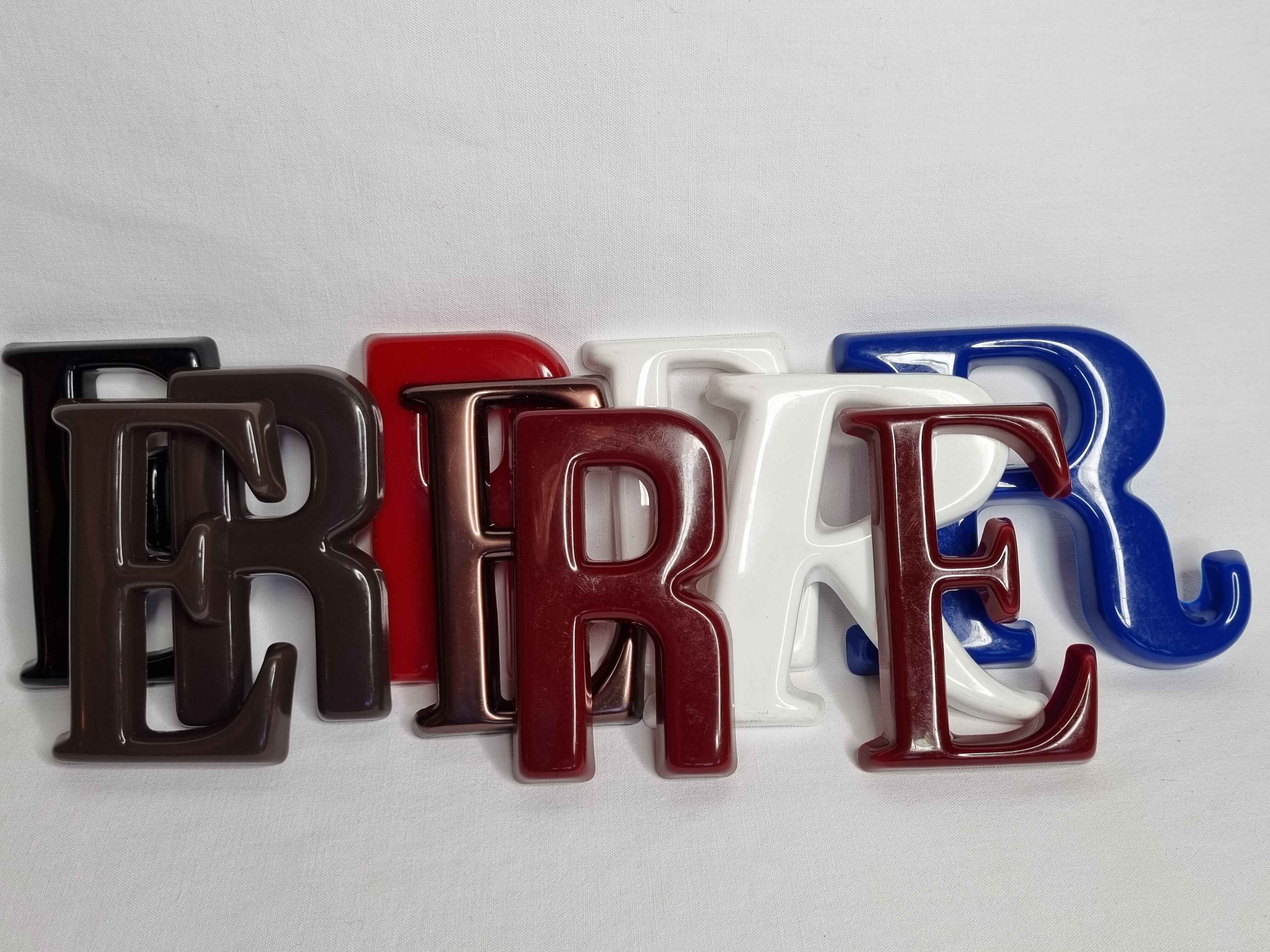 Set of 10 vintage sign letters, 11.5 cm