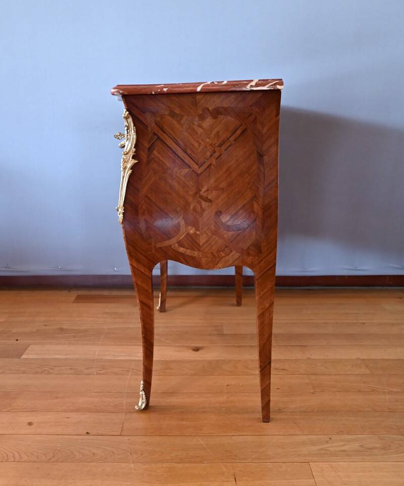 Mahogany chest of drawers, Louis XV style – 1st part of the 20th century