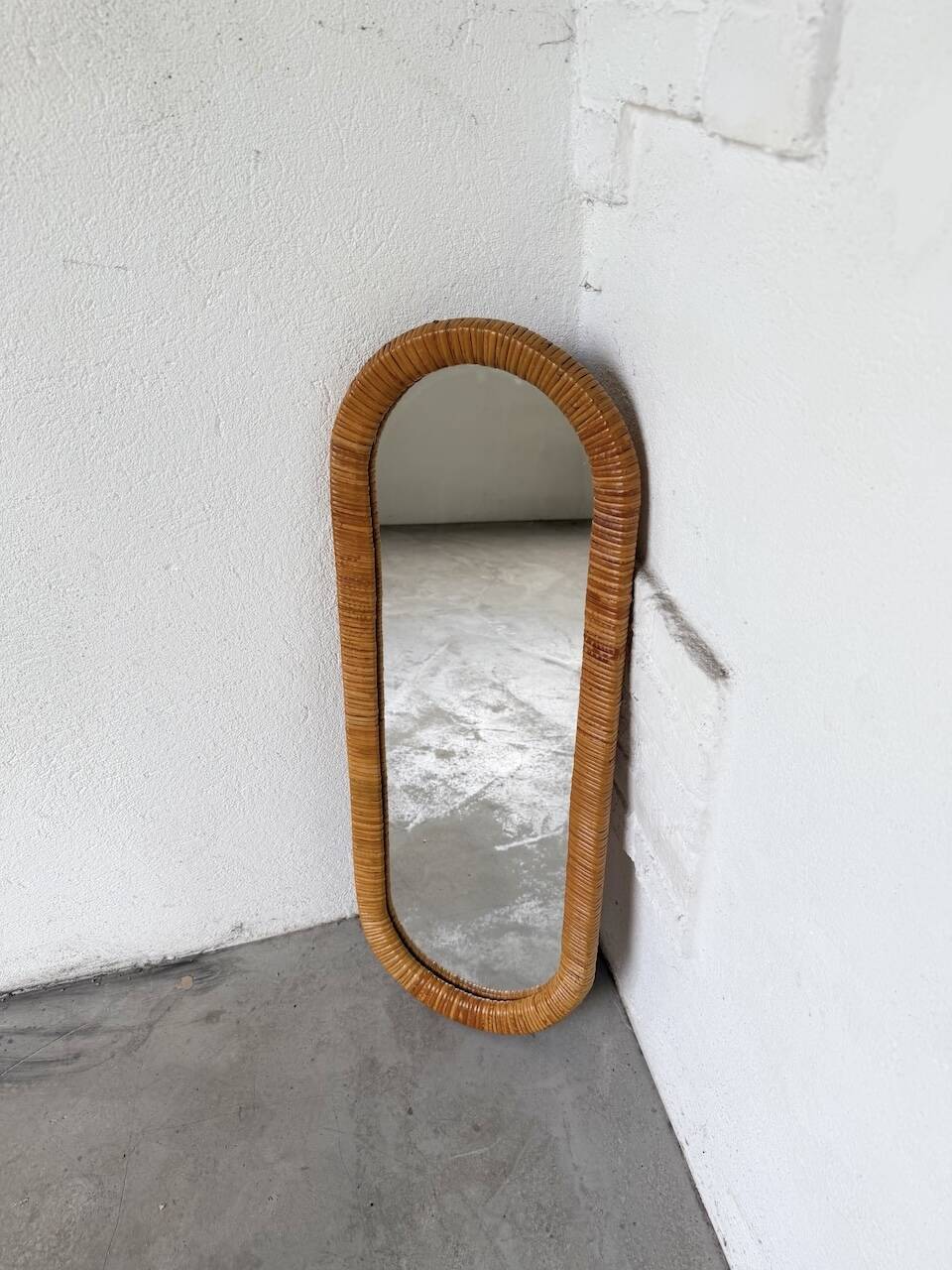 Miroir osier tressé Italie années 60 ovale