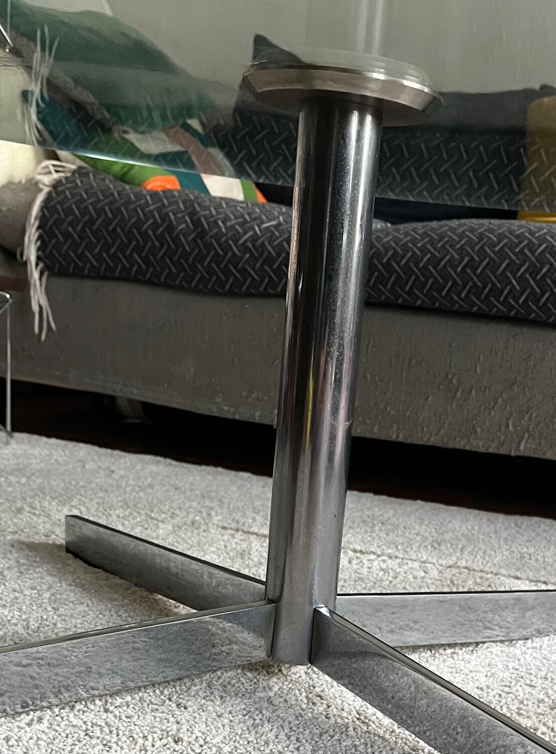 Glass coffee table in Roche Bobois style