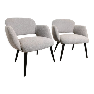 Paire de fauteuils restaurés