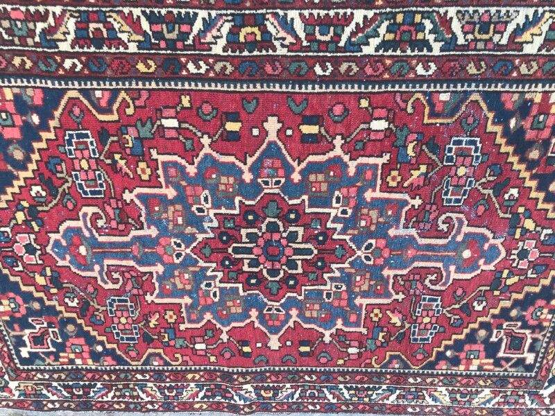 Carpet old Persian Bakhtiar 137 X 202 CM