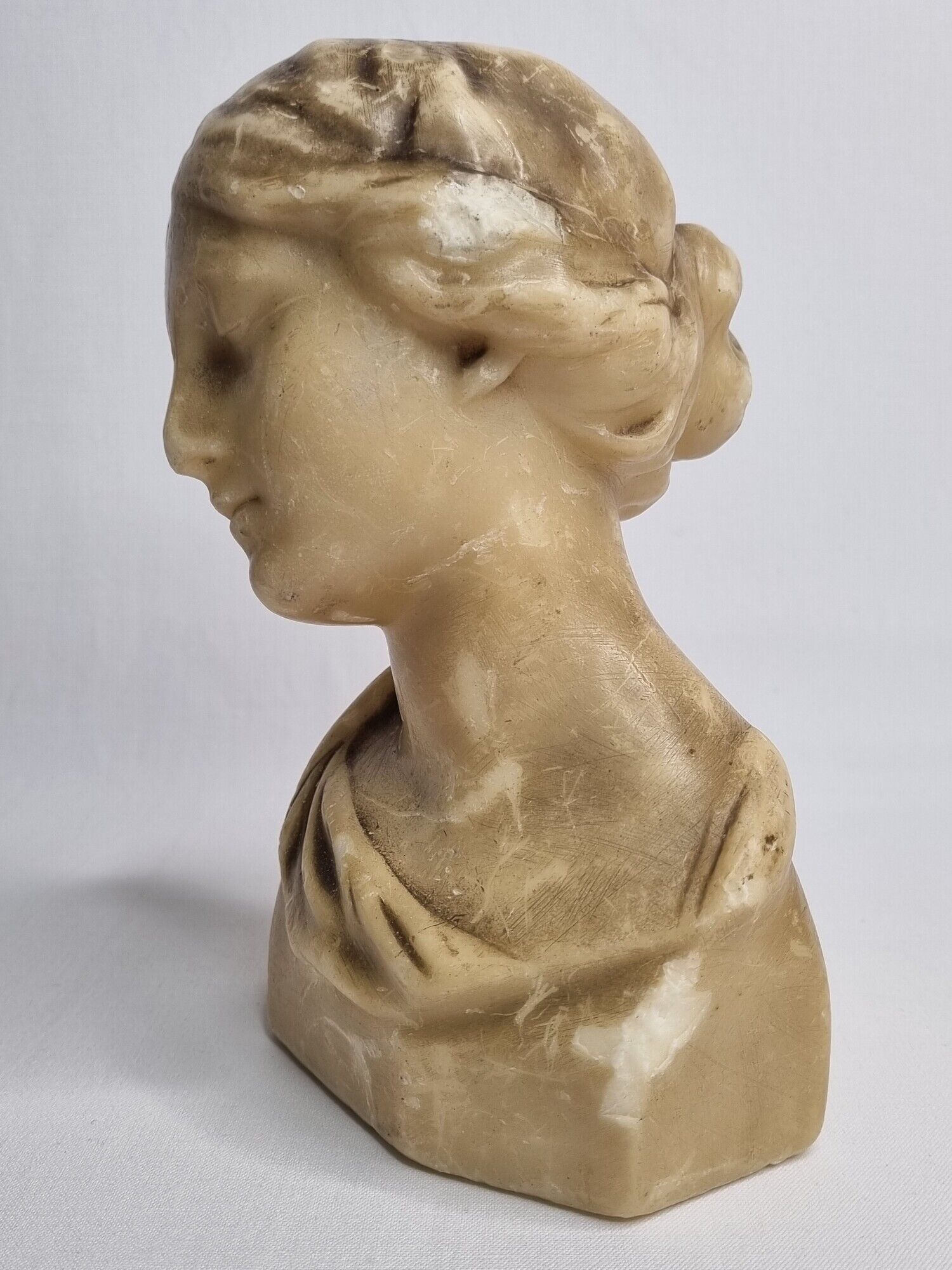 Bust of a young woman in Florentine style wax, 19 cm