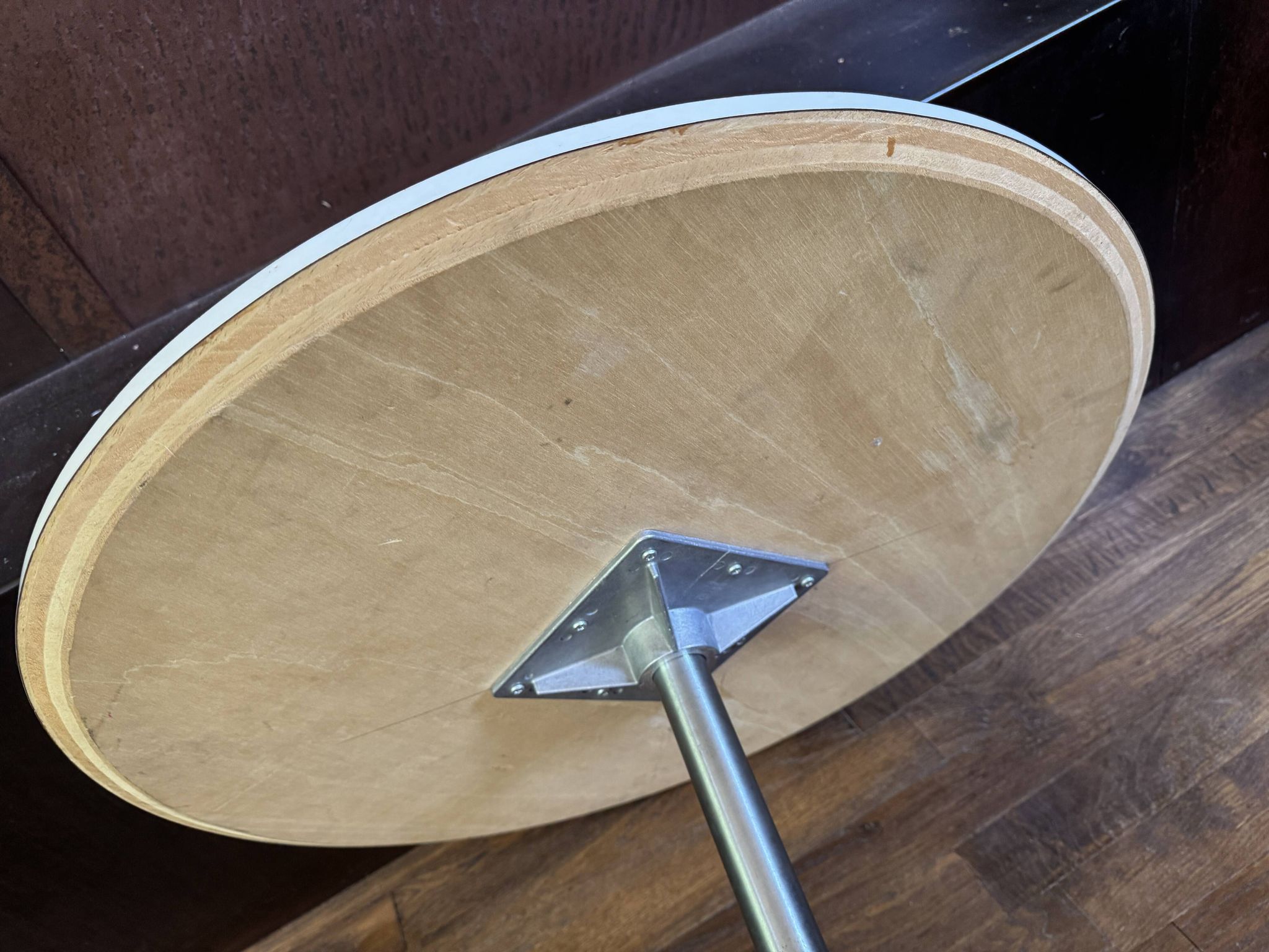 Table basse de fritz hansen pour jacobsen