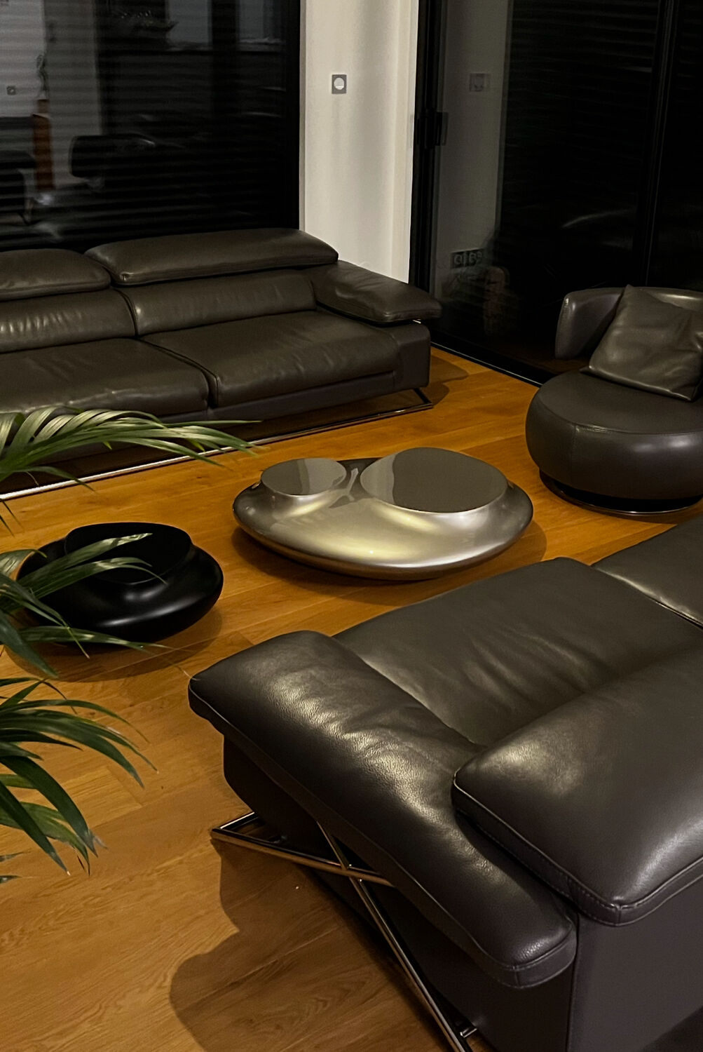 Low tables Roche Bobois – Model Cut Cute Ringot – Top of g