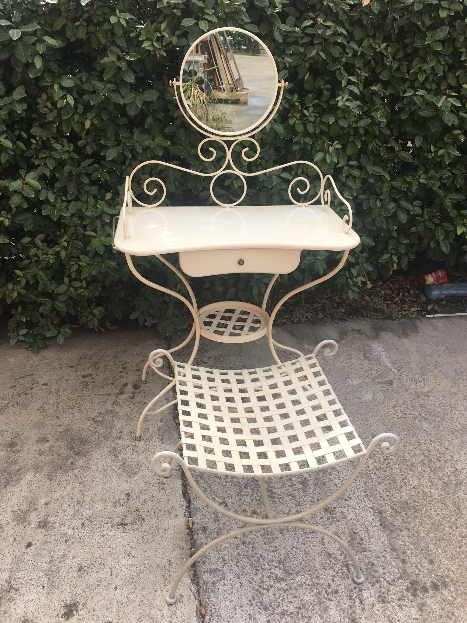 Vintage Italian design dressing table