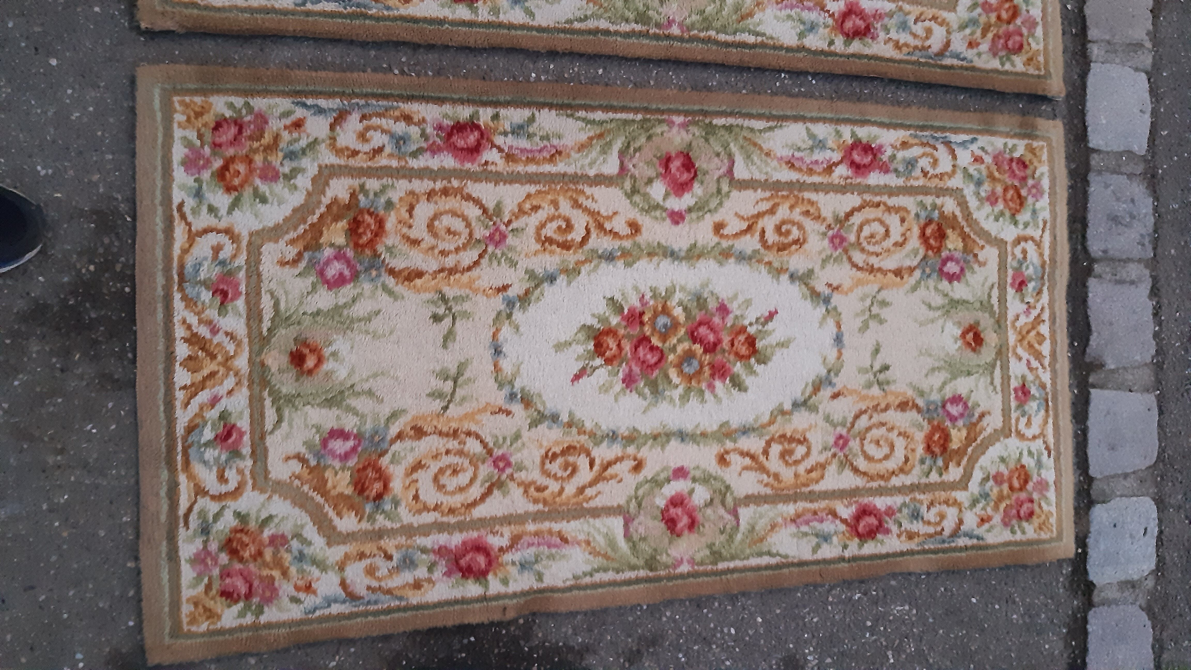 Pair of vintage carpets wool floral décor 137x68cm