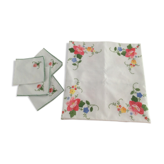 Embroidered tea tablecloth and 4 towels