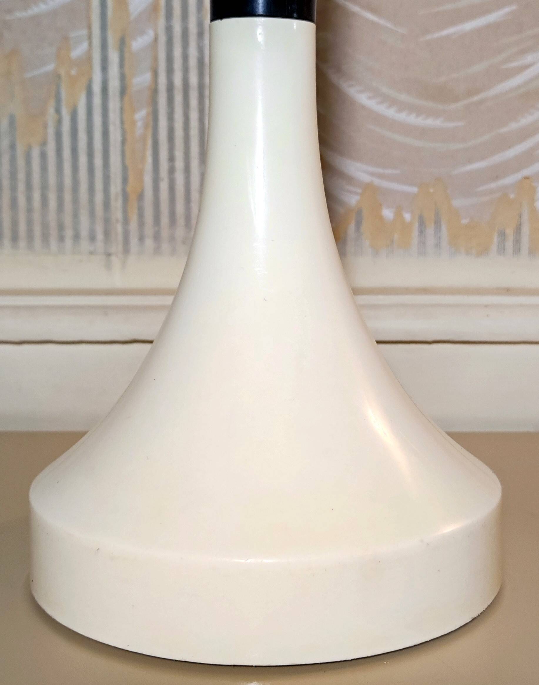 Tulip foot ashtray, Italy 1970