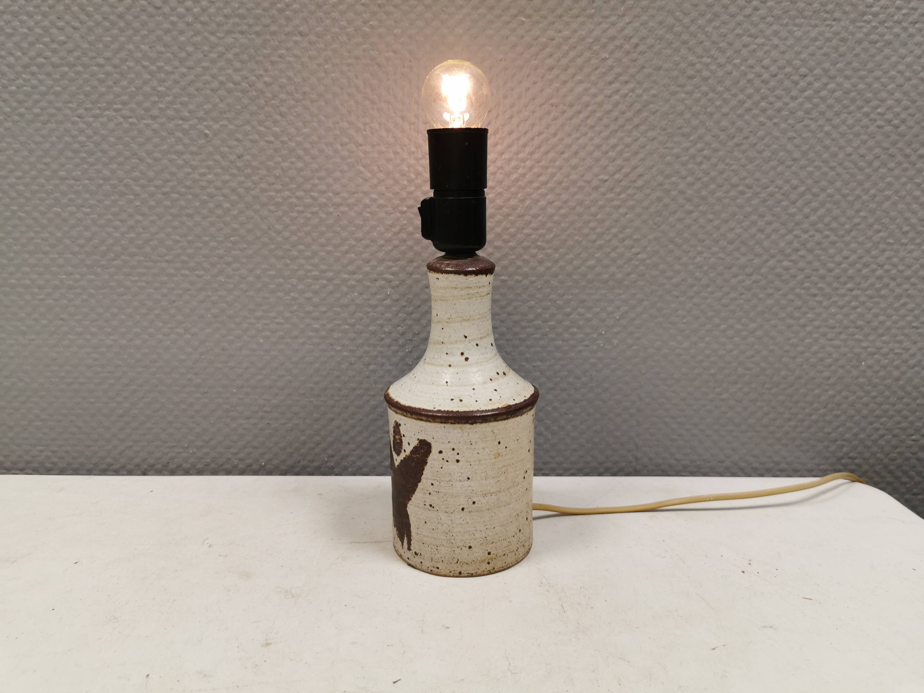 Table lamp in stoneware/ceramics by Danish Axel Larsen 1970-80s