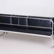 Canapé Bauhaus noir restauré, designer Robert Slezak, cuir de haute qualité, années 1930