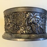 Silver metal bottle mat