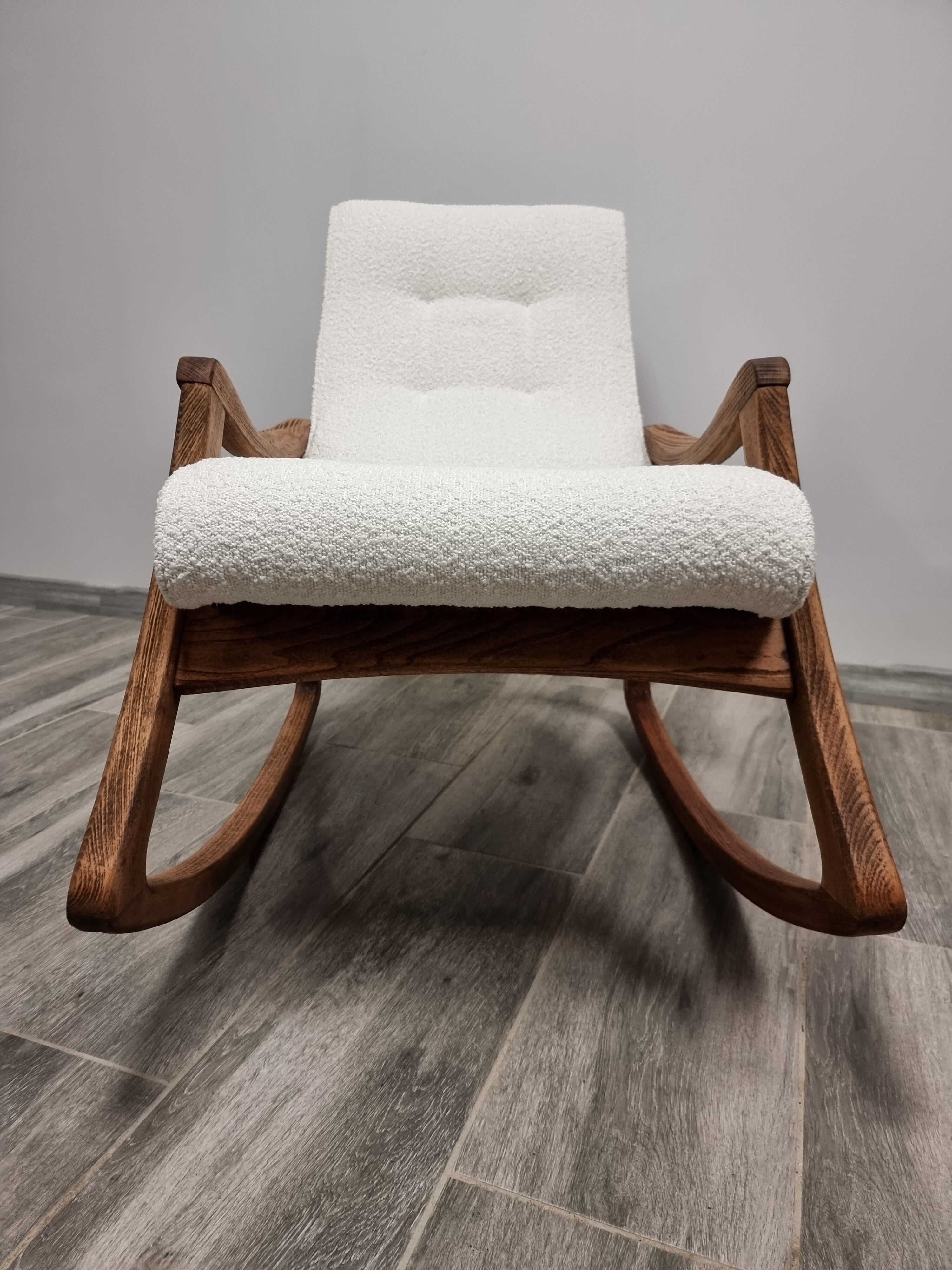 Rocking Chair from TON
