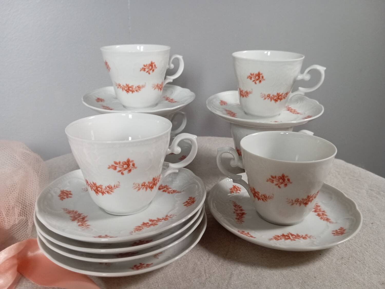 6 flowery white Bavarian porcelain cups & saucers, Seltmann Weiden 1950
