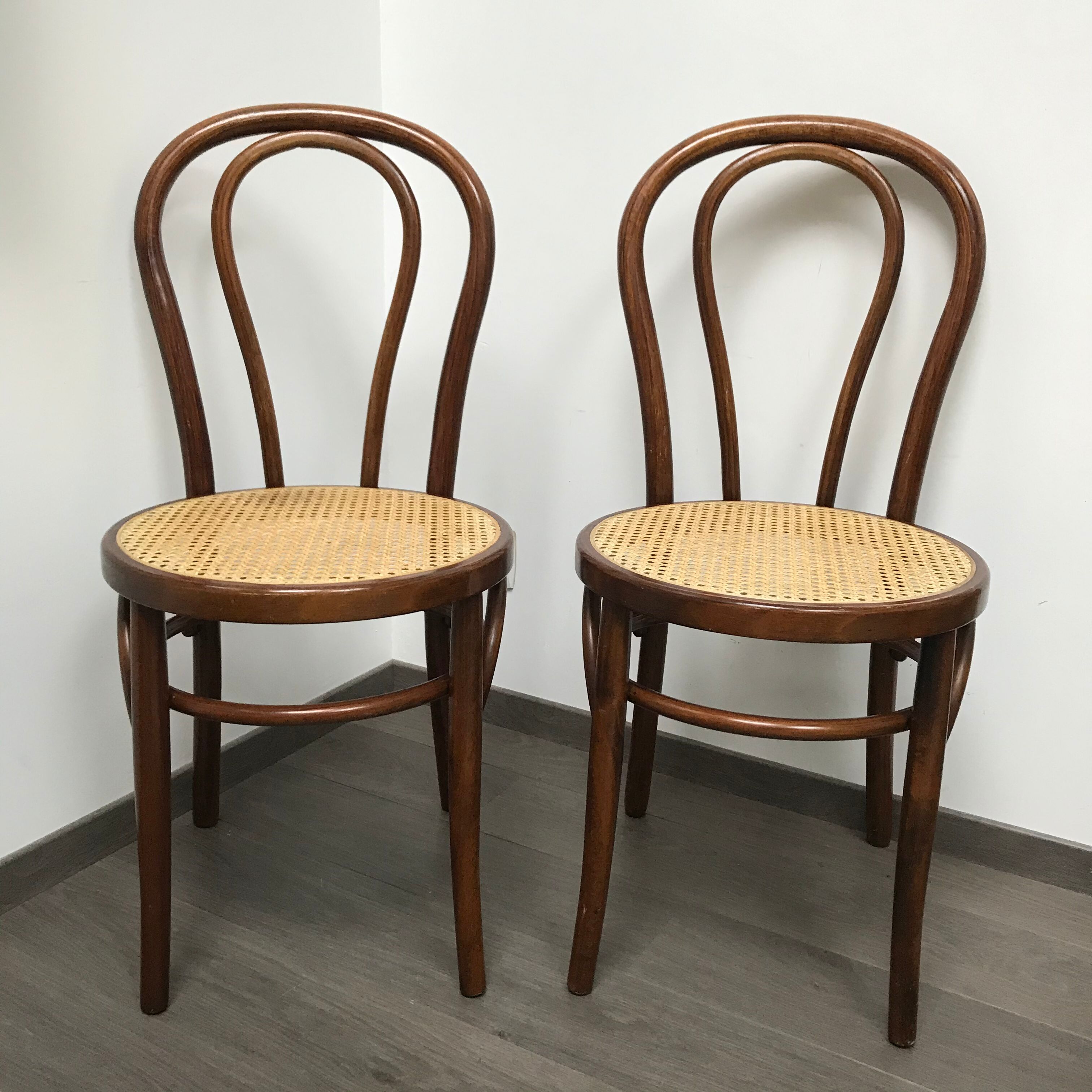 Lot of 4 bistro chairs