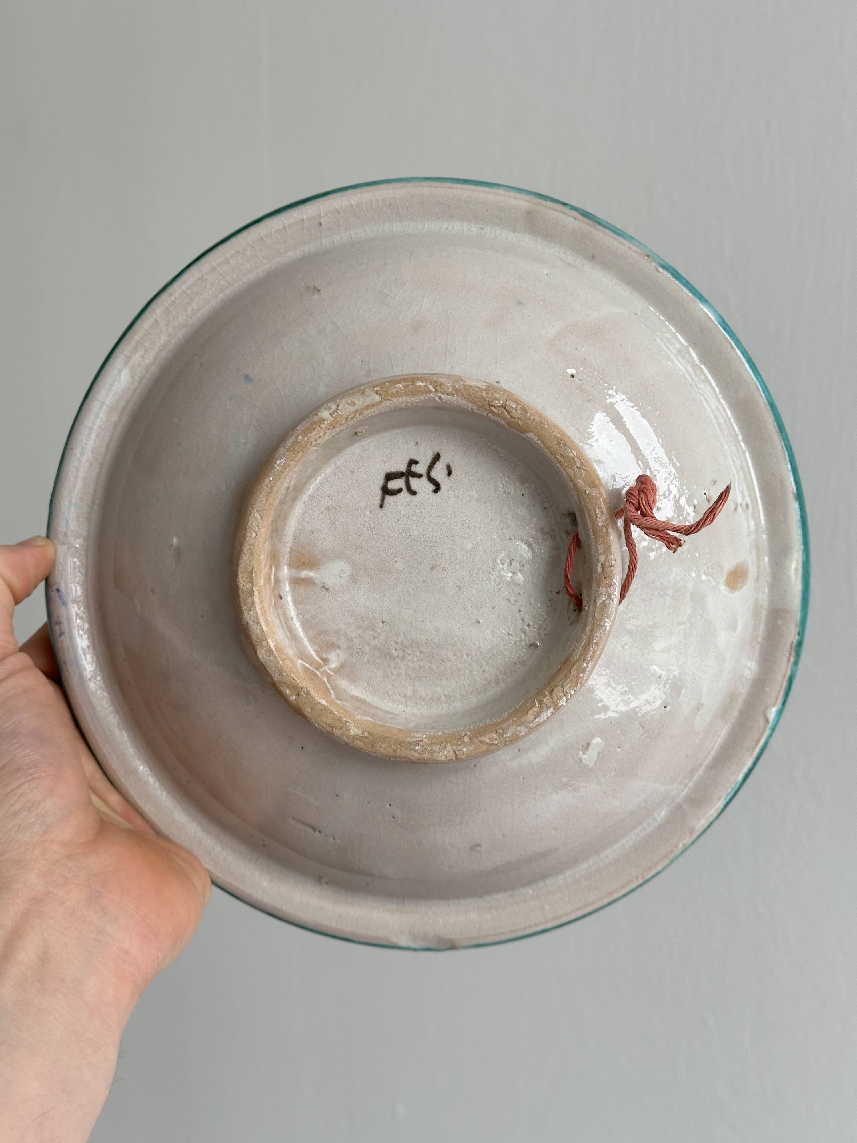 2 plats anciens artisanaux en céramique