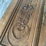 Portes de placard anciennes en bois sculpté