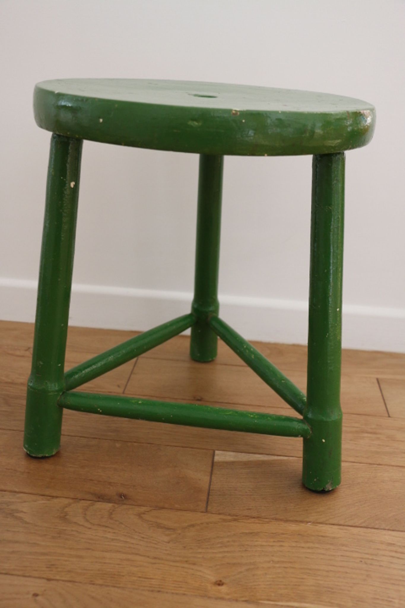 Green wood tripod stool 400mm