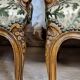 Paire de fauteuils style Louis XV, en bois massif finement sculpté