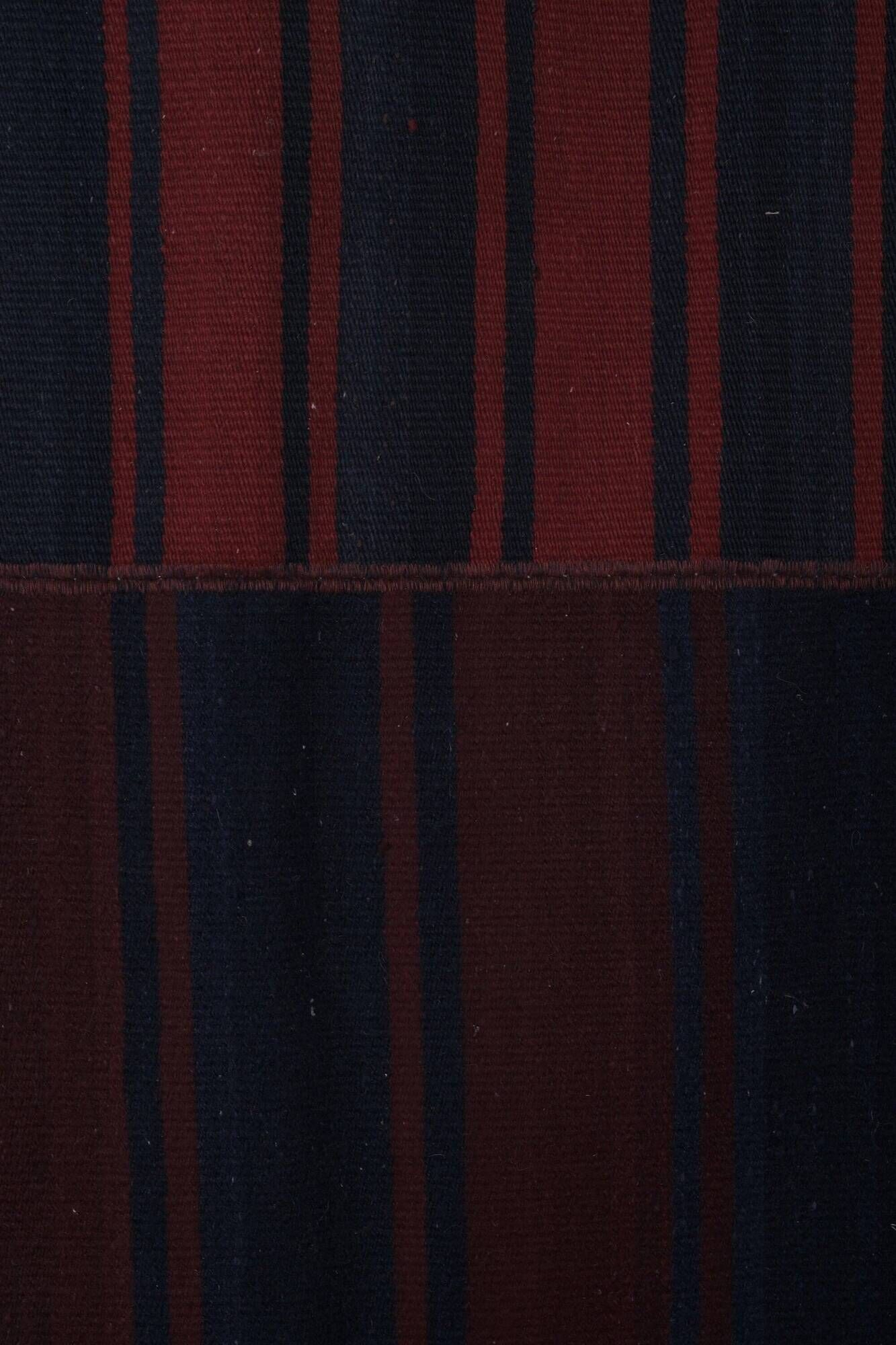 Vintage Turkish kilim, handwoven, 208x325 cm.