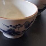3 ceramic bowls in very good condition with a blue floral design.