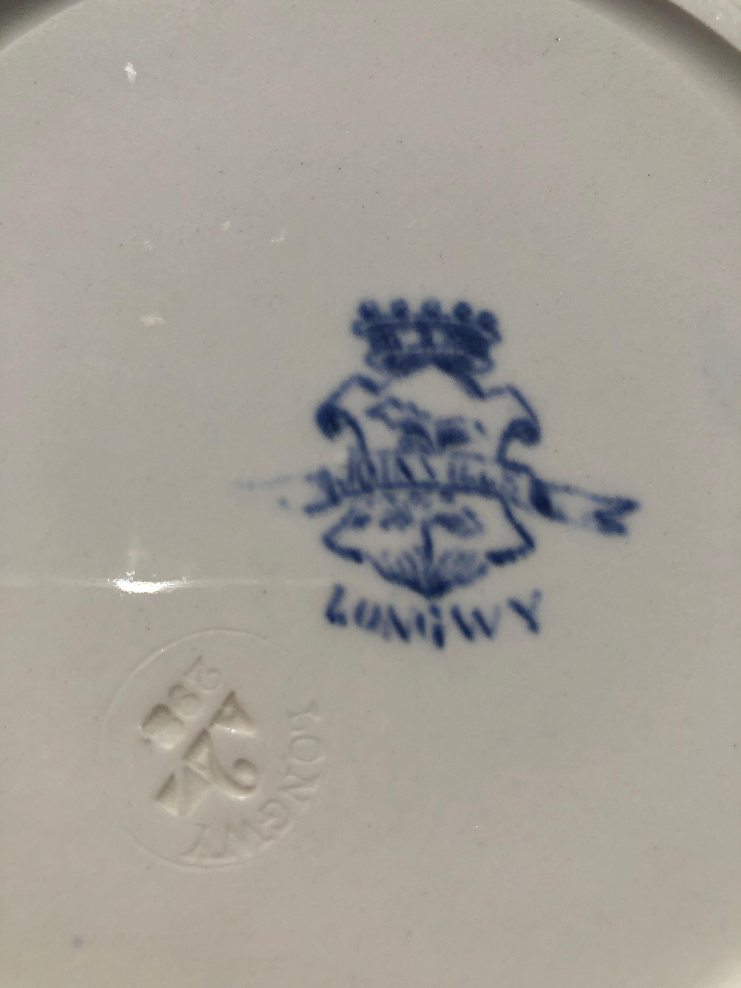 6 Longwy hollow plates