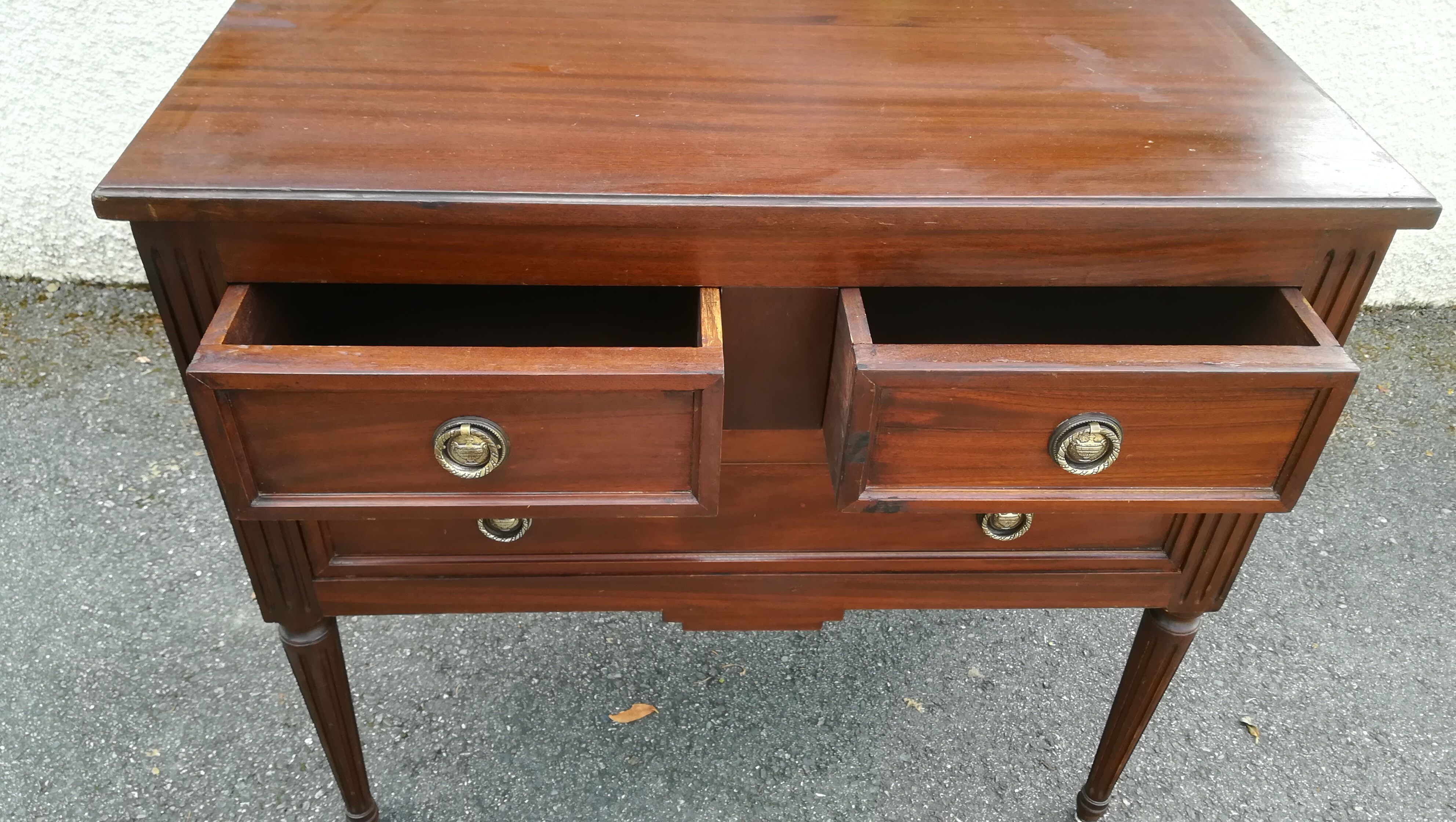 Mahogany dresser