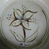 Dish hollow stoneware flower decoration, signed, 70 years