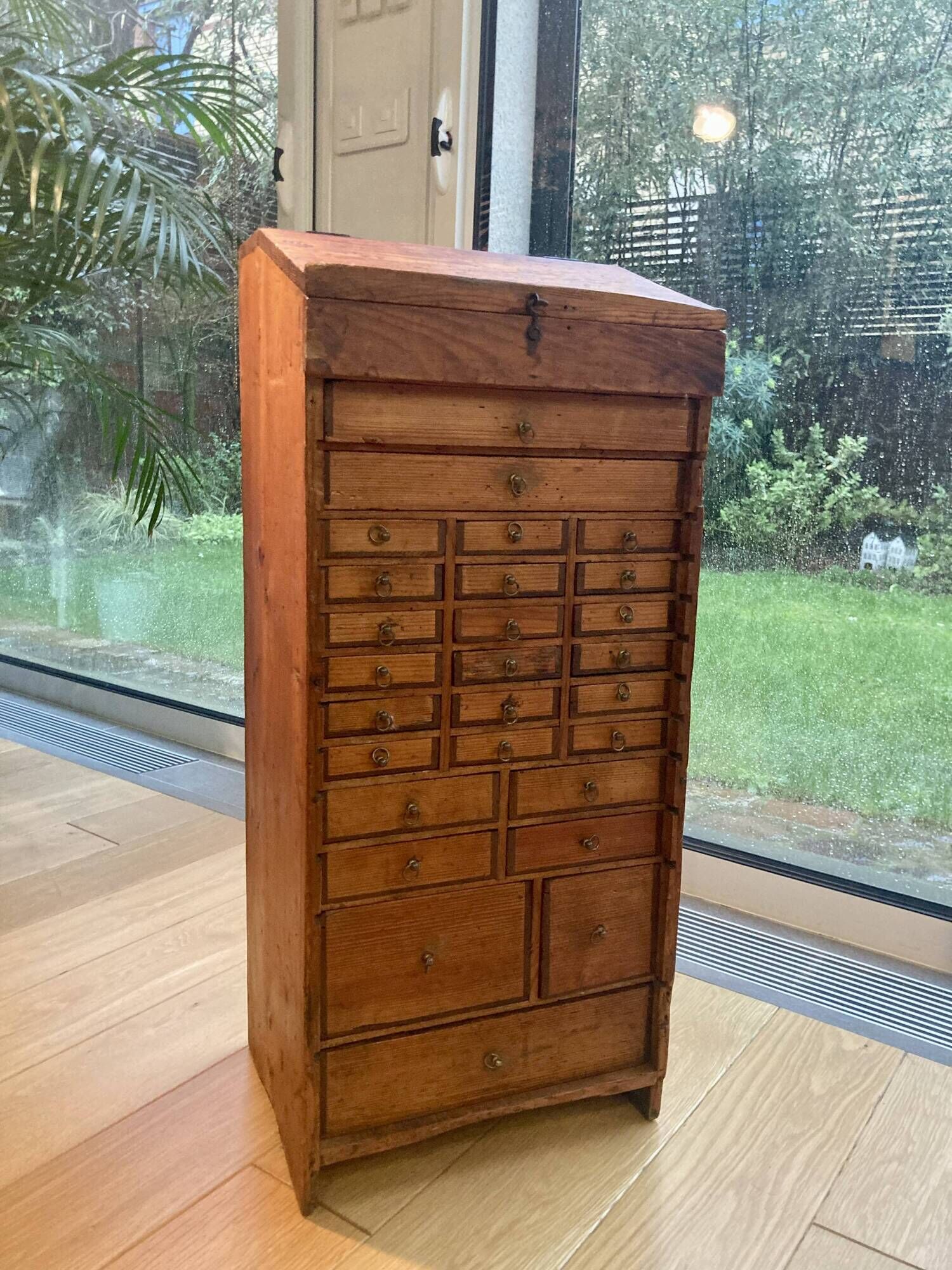 Watchmaker's/jeweler's layette - Professional furniture - Very good condition