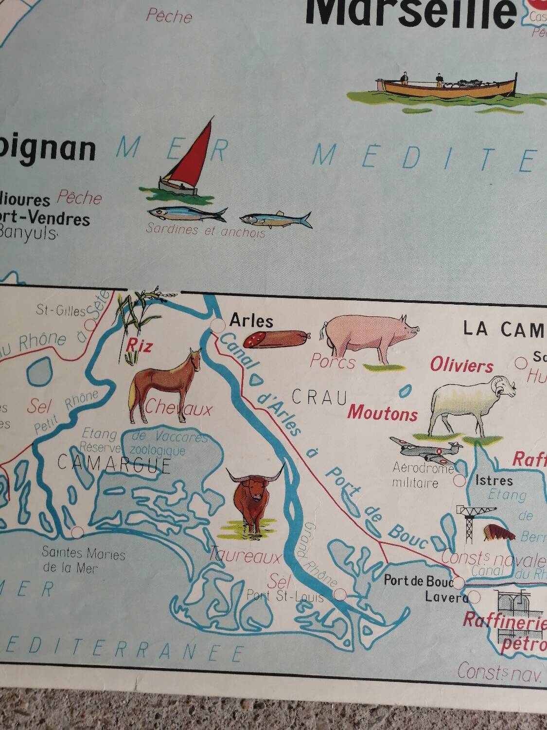 Vintage school map mdi FRANCE Corsica Massif Central