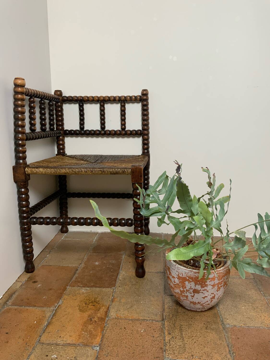 Chaise d’angle perlée