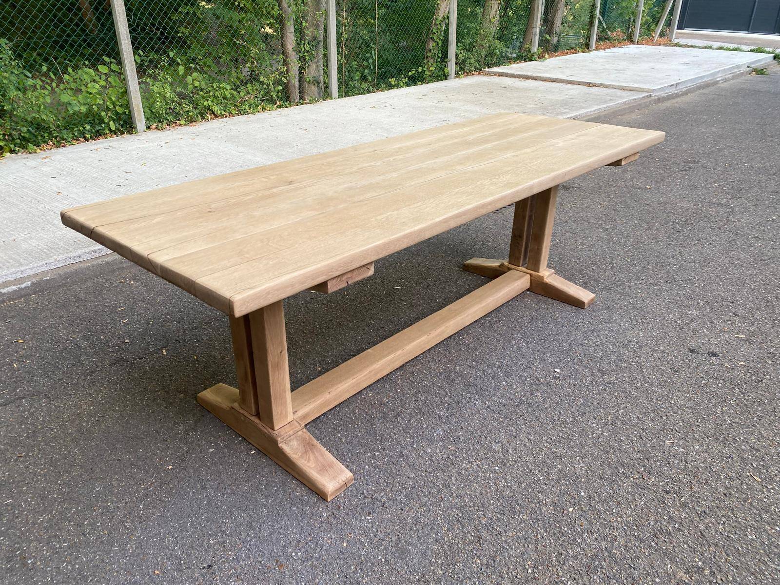 Grande Table de Monastère décapée en chêne massif brut 225cm