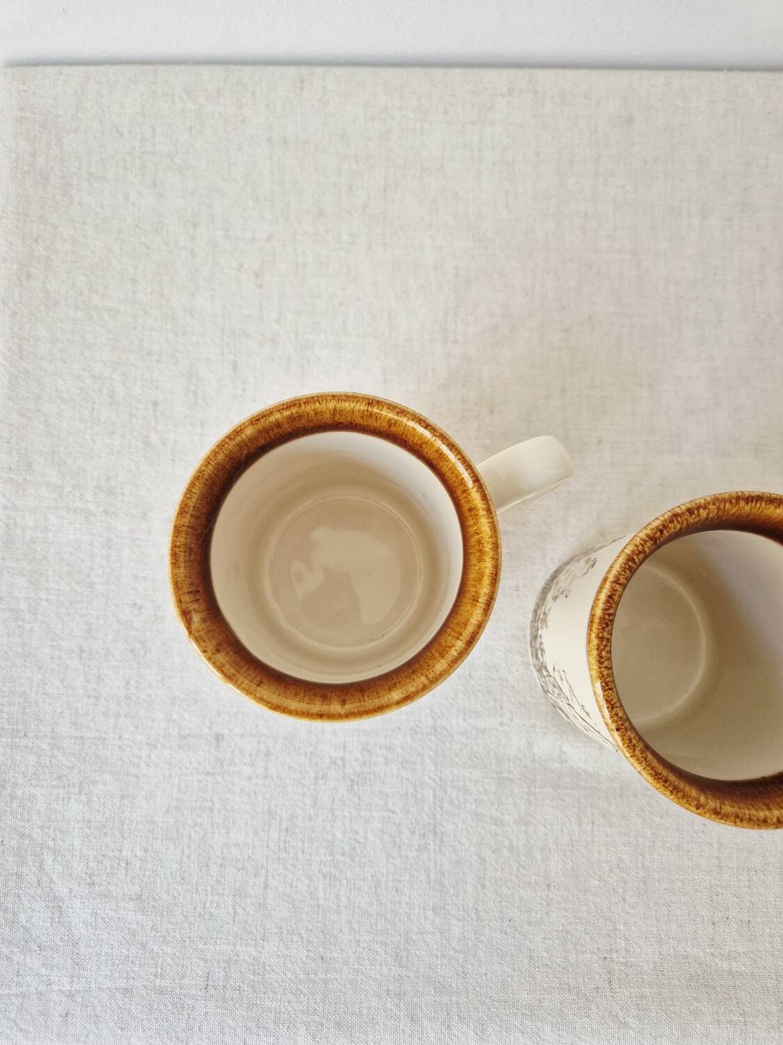 Set of 2 vintage mugs "Old English Cottage" - Staffordshire