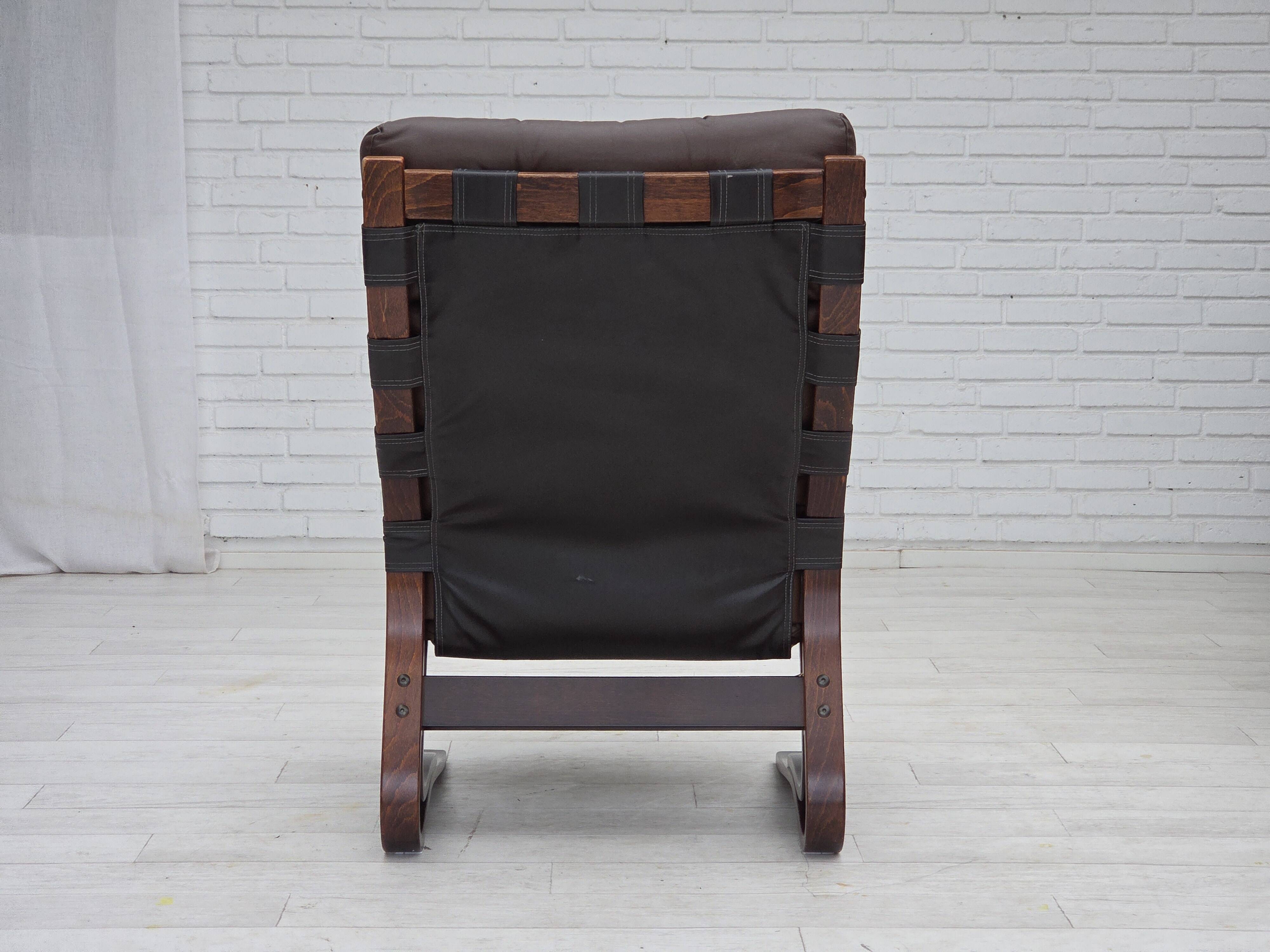 1970s, Norwegian design by Erde & Nordhal Solheim, chair, model "Kengu".