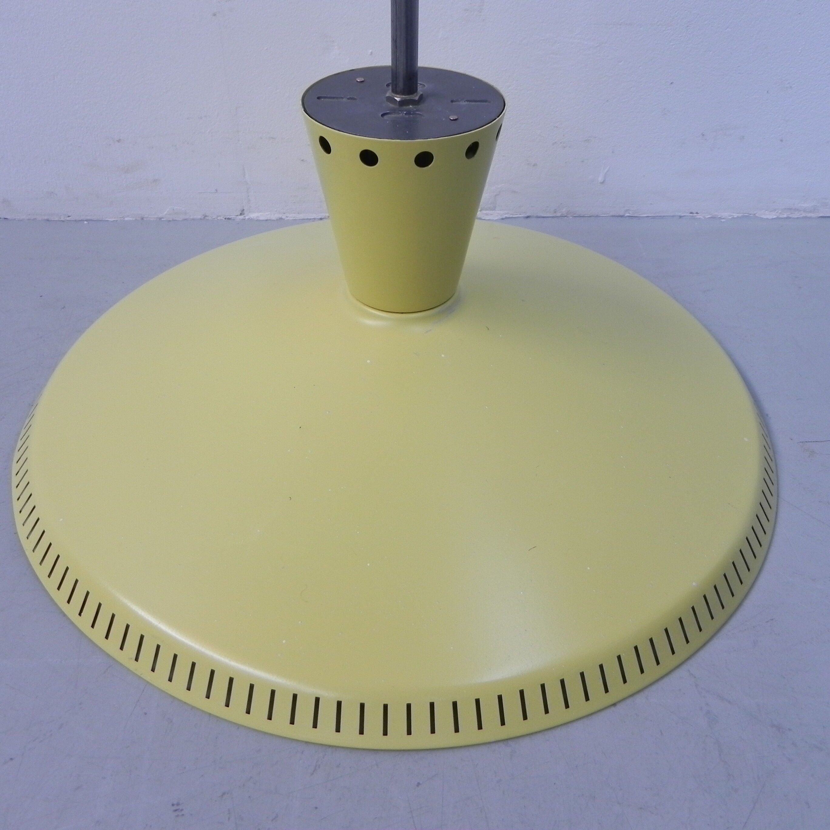 Philips hanging lamp NB93 by Louis Kalff