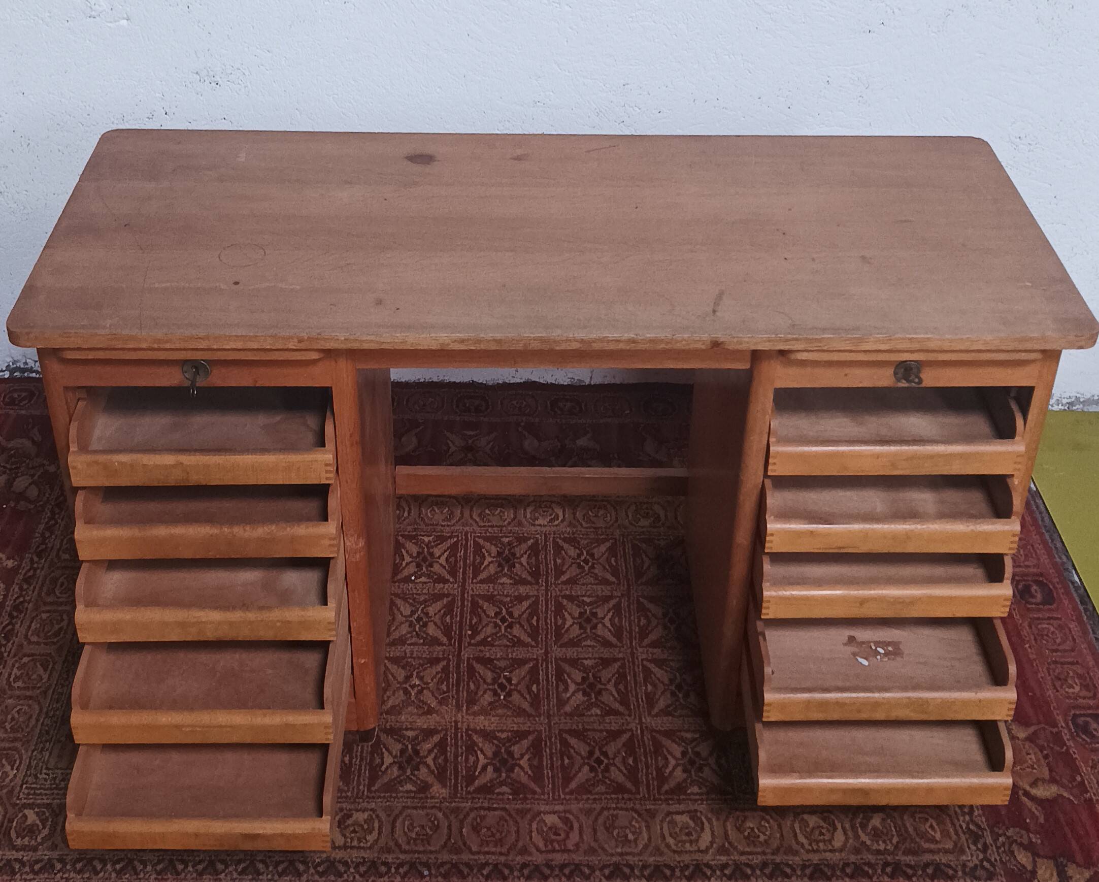 Bureau vintage en chêne
