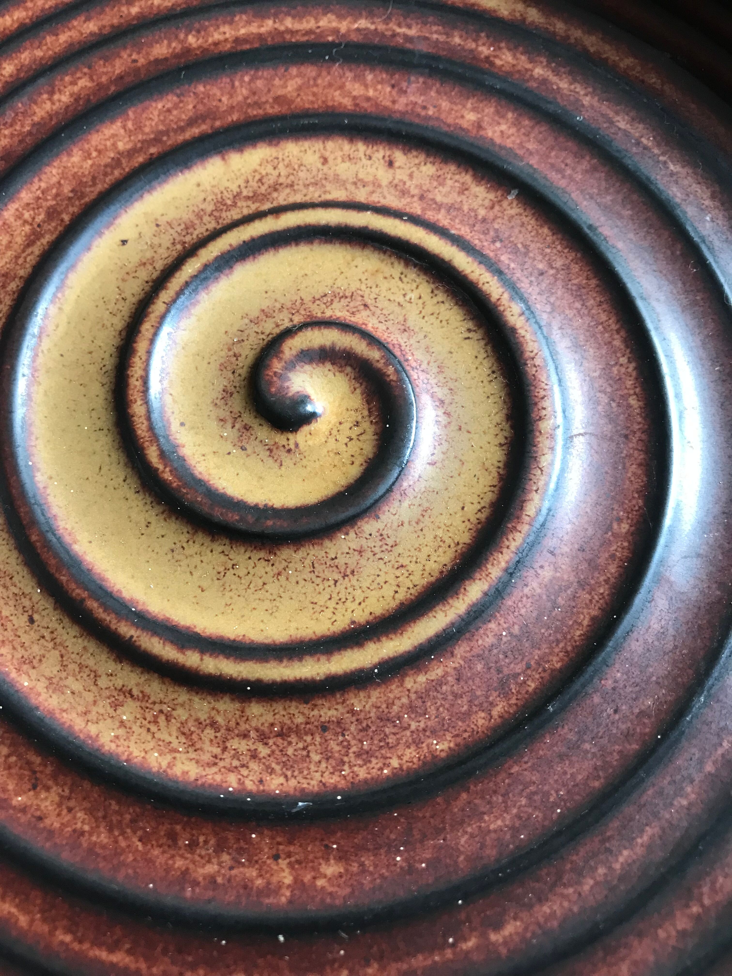 Vintage sandstone pocket empty