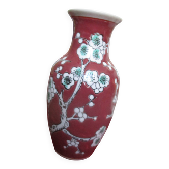 Small Chinese-inspired vase