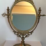 Oval mirror on stand 30x40cmg mirror