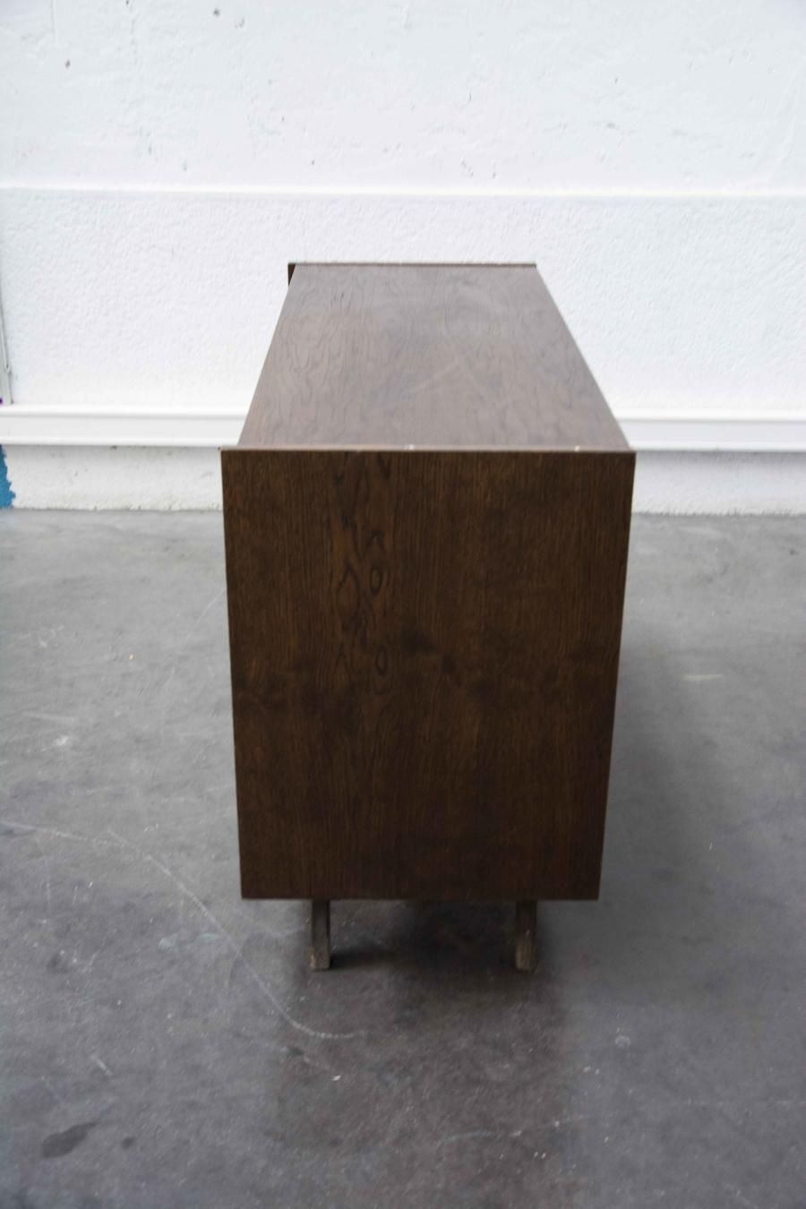 Jiroutek sliding door buffet