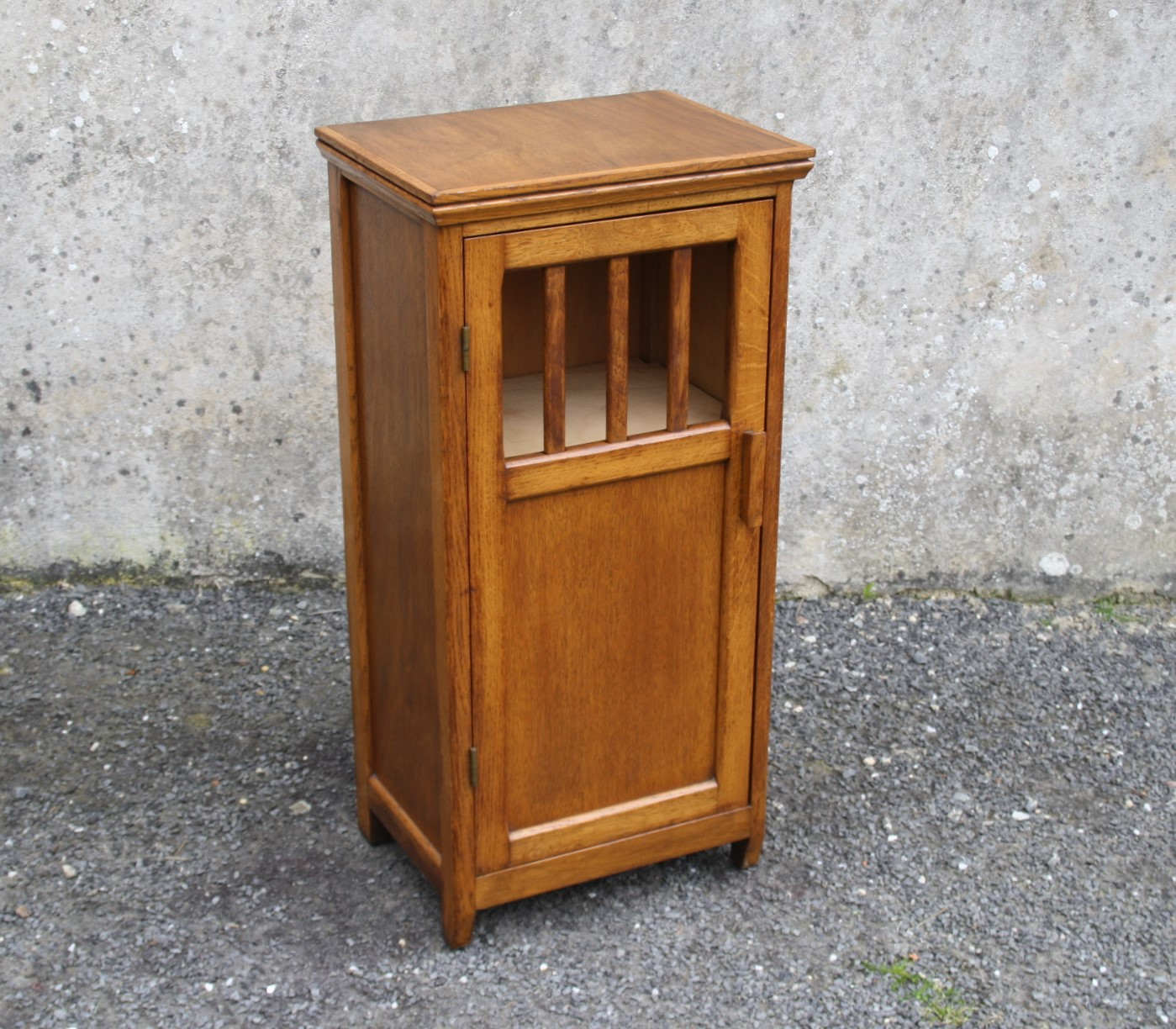 Meuble d'appoint en bois