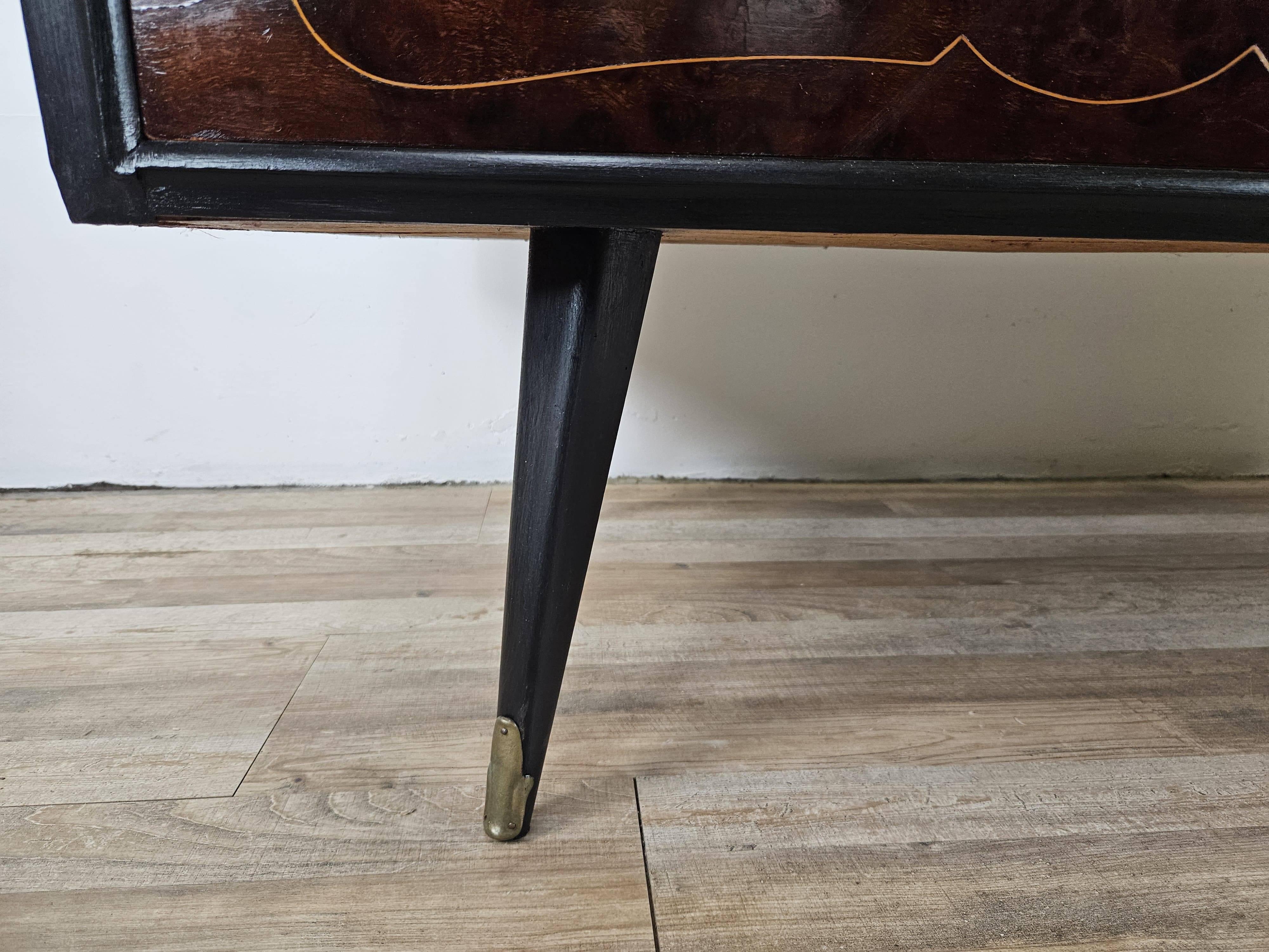 1960s chest of drawers in mahogany and lacquered mahogany with blue glass