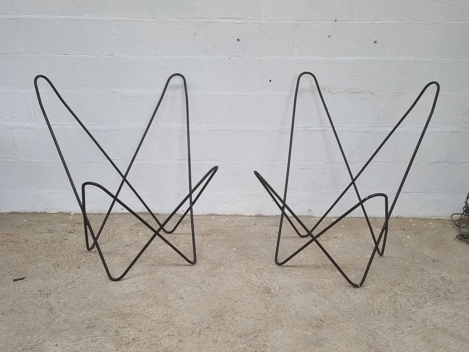 AA butterfly armchairs 1950 Airborne