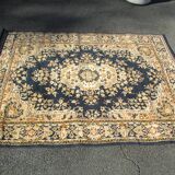 Mechanical blue rug: 178 x 127 cm