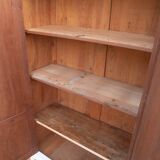 Armoire parisienne