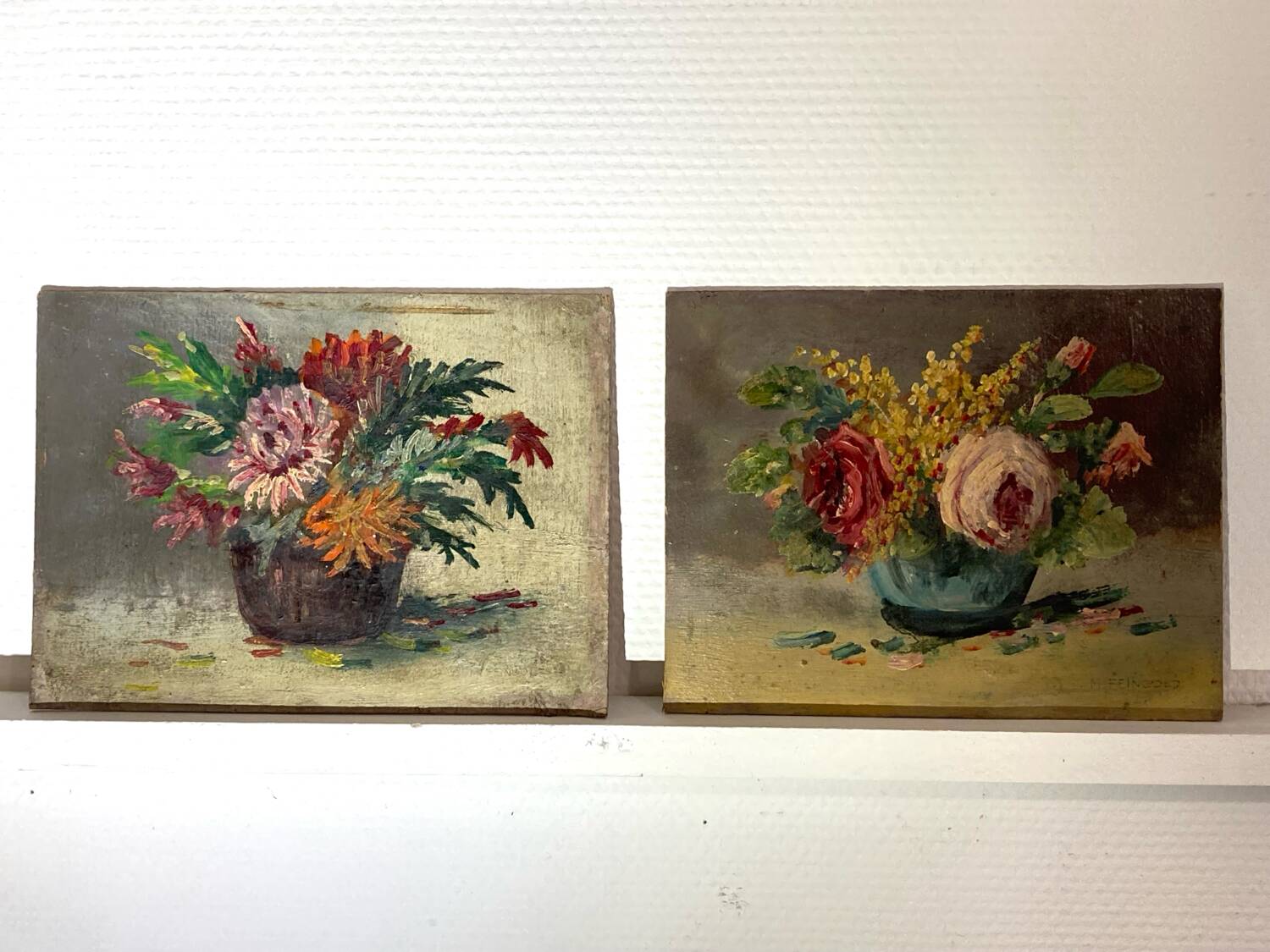 Petite huile sur panneau XXème, Chrysanthèmes
